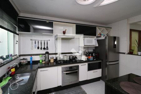 Casa à venda com 140m², 3 quartos e 1 vagaCozinha 