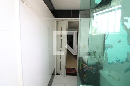 Casa à venda com 140m², 3 quartos e 1 vagaBanheiro quarto 