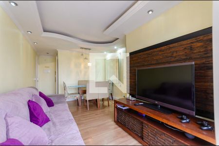 Sala de apartamento para alugar com 3 quartos, 70m² em Piqueri, São Paulo