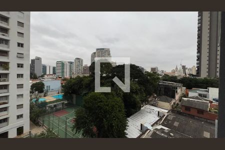 Vista da sacada de apartamento à venda com 1 quarto, 27m² em Pinheiros, São Paulo