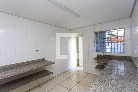 Cozinha de casa para alugar com 1 quarto, 40m² em Jardim Monte Kemel, São Paulo