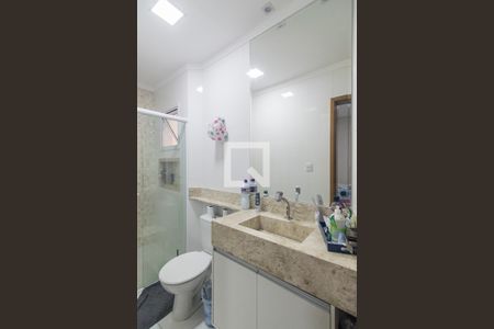 Banheiro da Suite de apartamento para alugar com 3 quartos, 84m² em Utinga, Santo André