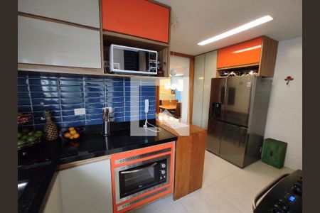 Cozinha de apartamento à venda com 3 quartos, 125m² em Vila Pompéia, São Paulo