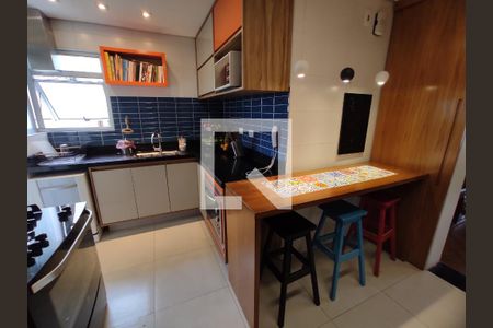 Cozinha de apartamento à venda com 3 quartos, 125m² em Vila Pompéia, São Paulo