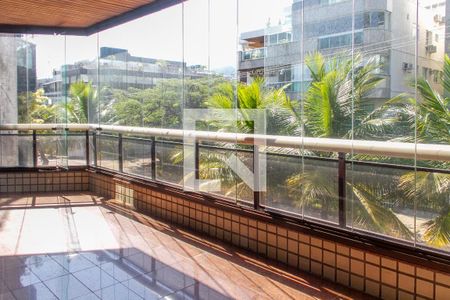 VAranda de apartamento à venda com 3 quartos, 164m² em Barra da Tijuca, Rio de Janeiro