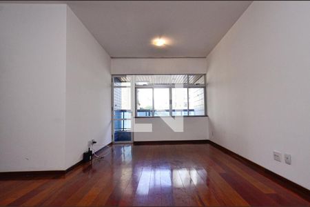 Sala de estar de apartamento à venda com 3 quartos, 106m² em Funcionários, Belo Horizonte