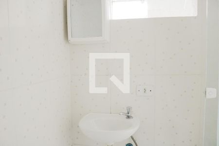 Banheiro de apartamento para alugar com 1 quarto, 26m² em Vila Baruel, São Paulo