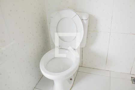 Banheiro de apartamento para alugar com 1 quarto, 26m² em Vila Baruel, São Paulo