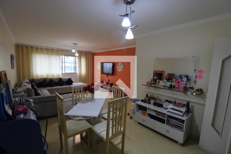 Apartamento à venda com 100m², 2 quartos e 1 vagaSala