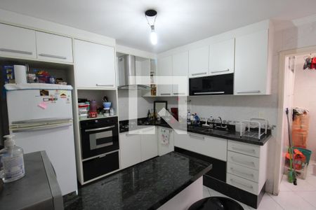 Apartamento à venda com 100m², 2 quartos e 1 vagaCozinha