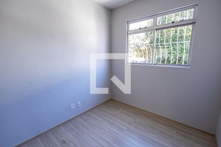 Quarto 1 de apartamento para alugar com 3 quartos, 57m² em Santa Rosa, Belo Horizonte