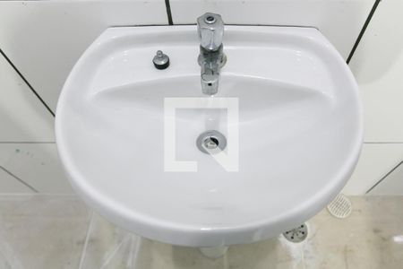 Casa para alugar com 48m², 1 quarto e sem vagaDetalhe banheiro