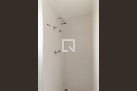 Banheiro de apartamento à venda com 1 quarto, 45m² em Itaim Bibi, São Paulo