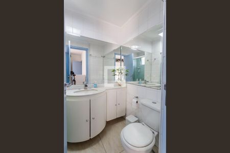 Apartamento à venda com 90m², 2 quartos e 2 vagasQuarto 2 - Banheiro 