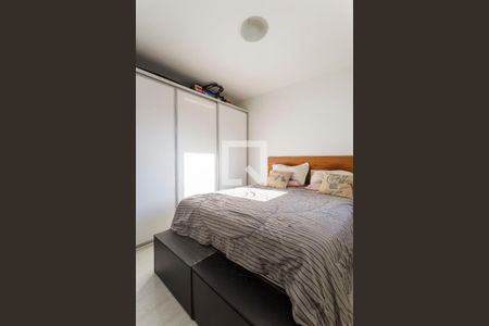 Apartamento à venda com 90m², 2 quartos e 2 vagasQuarto 2