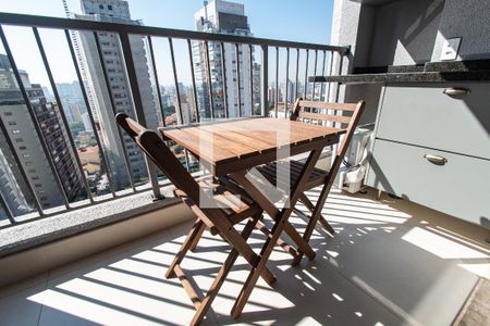 Varanda de kitnet/studio para alugar com 1 quarto, 25m² em Vila Mariana, São Paulo