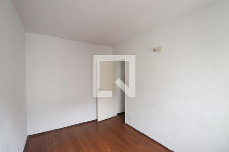Quarto 2 de apartamento para alugar com 2 quartos, 60m² em Colubandê, São Gonçalo