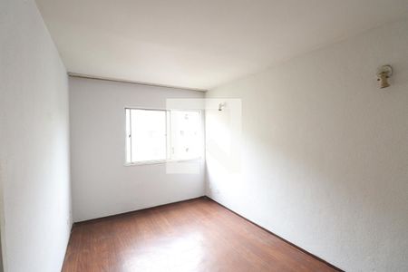 Sala de apartamento para alugar com 2 quartos, 60m² em Colubandê, São Gonçalo