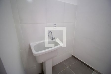 Apartamento para alugar com 40m², 2 quartos e sem vaga Apartamento para alugar com 40m², 2 quartos e sem vagaÁrea de Serviço