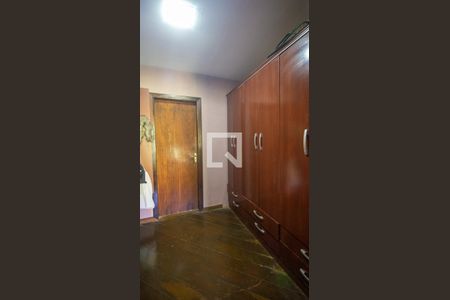 Casa à venda com 610m², 4 quartos e 3 vagasCloset da Suíte