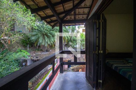 Casa à venda com 610m², 4 quartos e 3 vagasSacada do Quarto 2