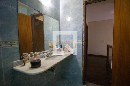 Casa à venda com 610m², 4 quartos e 3 vagasBanheiro Social