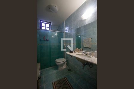 Casa à venda com 610m², 4 quartos e 3 vagasBanheiro Social