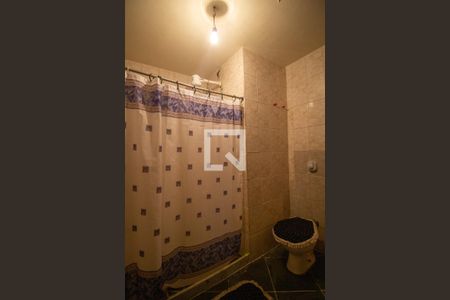 Casa à venda com 610m², 4 quartos e 3 vagasBanheiro de Serviço