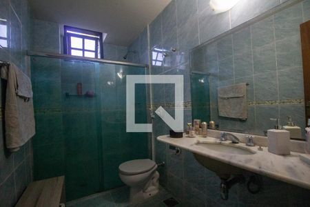 Casa à venda com 610m², 4 quartos e 3 vagasBanheiro Social