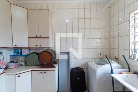 Casa à venda com 160m², 5 quartos e 5 vagas Casa à venda com 160m², 5 quartos e 5 vagasÁrea de Serviço