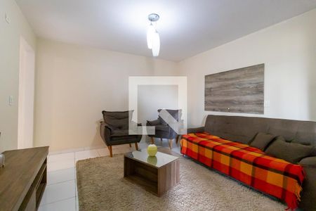 Sala de casa para alugar com 3 quartos, 100m² em Santa Cândida, Curitiba