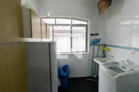Apartamento para alugar com 128m², 3 quartos e 1 vagaÁrea de Serviço