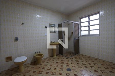 Banheiro de apartamento para alugar com 1 quarto, 80m² em Jardim Guairaca, São Paulo