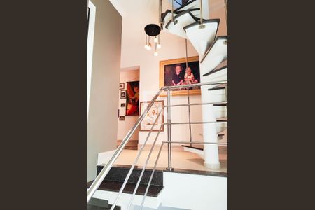 Casa à venda com 391m², 3 quartos e 4 vagasAcesso aos Quartos