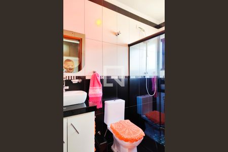 Casa à venda com 391m², 3 quartos e 4 vagasBanheiro da Suite 2