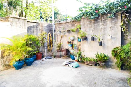 Casa à venda com 391m², 3 quartos e 4 vagasQuintal