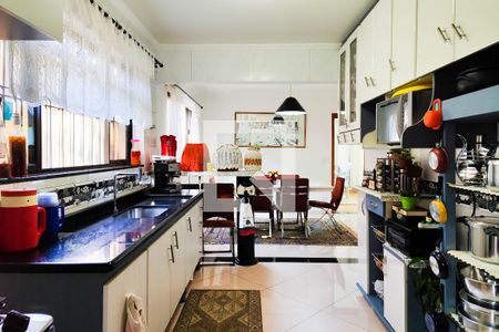 Casa à venda com 391m², 3 quartos e 4 vagasCozinha