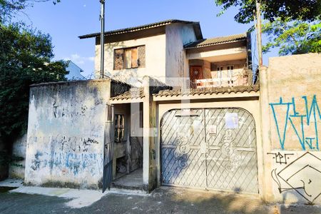 Casa à venda com 391m², 3 quartos e 4 vagasFachada