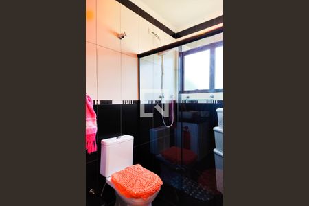 Casa à venda com 391m², 3 quartos e 4 vagasBanheiro da Suite 2