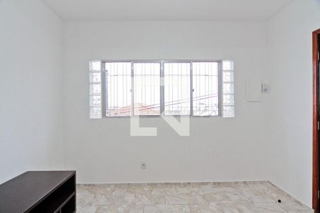 Sala de casa para alugar com 3 quartos, 180m² em Vila Ramos, São Paulo