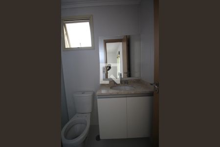 Apartamento à venda com 66m², 2 quartos e 1 vaga Apartamento à venda com 66m², 2 quartos e 1 vagaBanheiro da Suíte 2