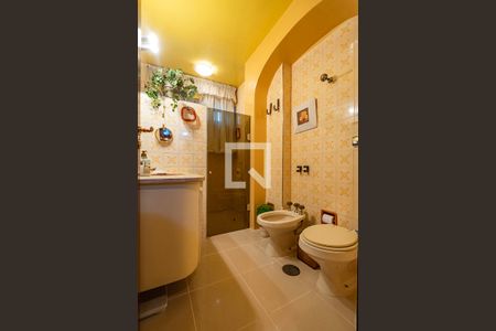 Apartamento à venda com 330m², 3 quartos e 5 vagasBanheiro