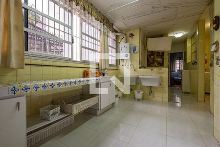 Apartamento à venda com 330m², 3 quartos e 5 vagasÁrea de Serviço