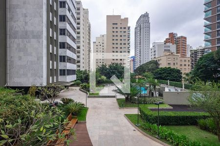 Sala - Vista de apartamento para alugar com 3 quartos, 330m² em Paraíso, São Paulo
