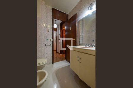 Apartamento à venda com 330m², 3 quartos e 5 vagasSuíte Americana - Banheiro