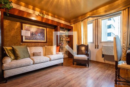 Apartamento à venda com 330m², 3 quartos e 5 vagasEscritório