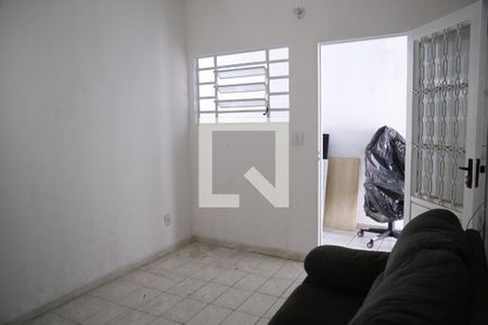 Sala de casa para alugar com 1 quarto, 40m² em Vila Mangalot, São Paulo