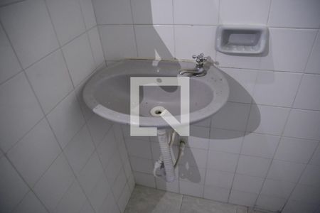 Banheiro de casa para alugar com 1 quarto, 40m² em Vila Mangalot, São Paulo