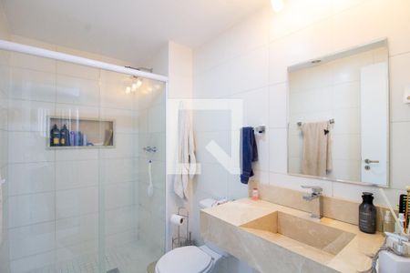 Banheiro de apartamento à venda com 2 quartos, 75m² em Picanço, Guarulhos