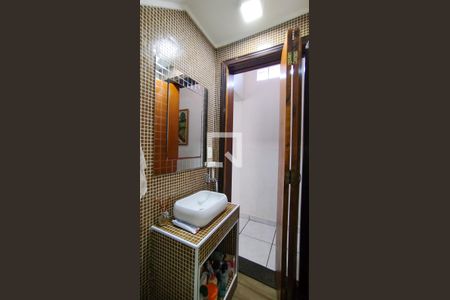 Casa à venda com 240m², 2 quartos e 3 vagasLavabo